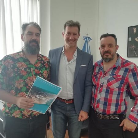 REUNIÓN CON FUNCIONARIOS NACIONALES